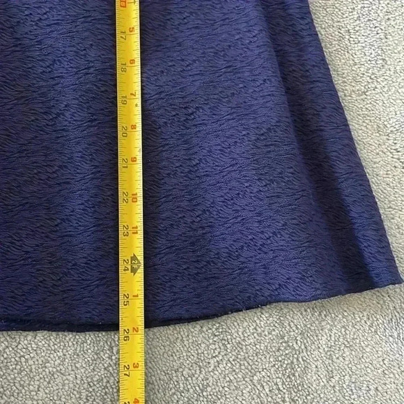 Cabi Textured Tulip Midi Skirt 4 High Waist A-line Flare Navy Career Modest Knit - Picture 10 of 12